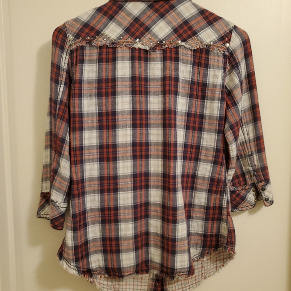 Miss Me Plaid button up - Picture 3 of 3